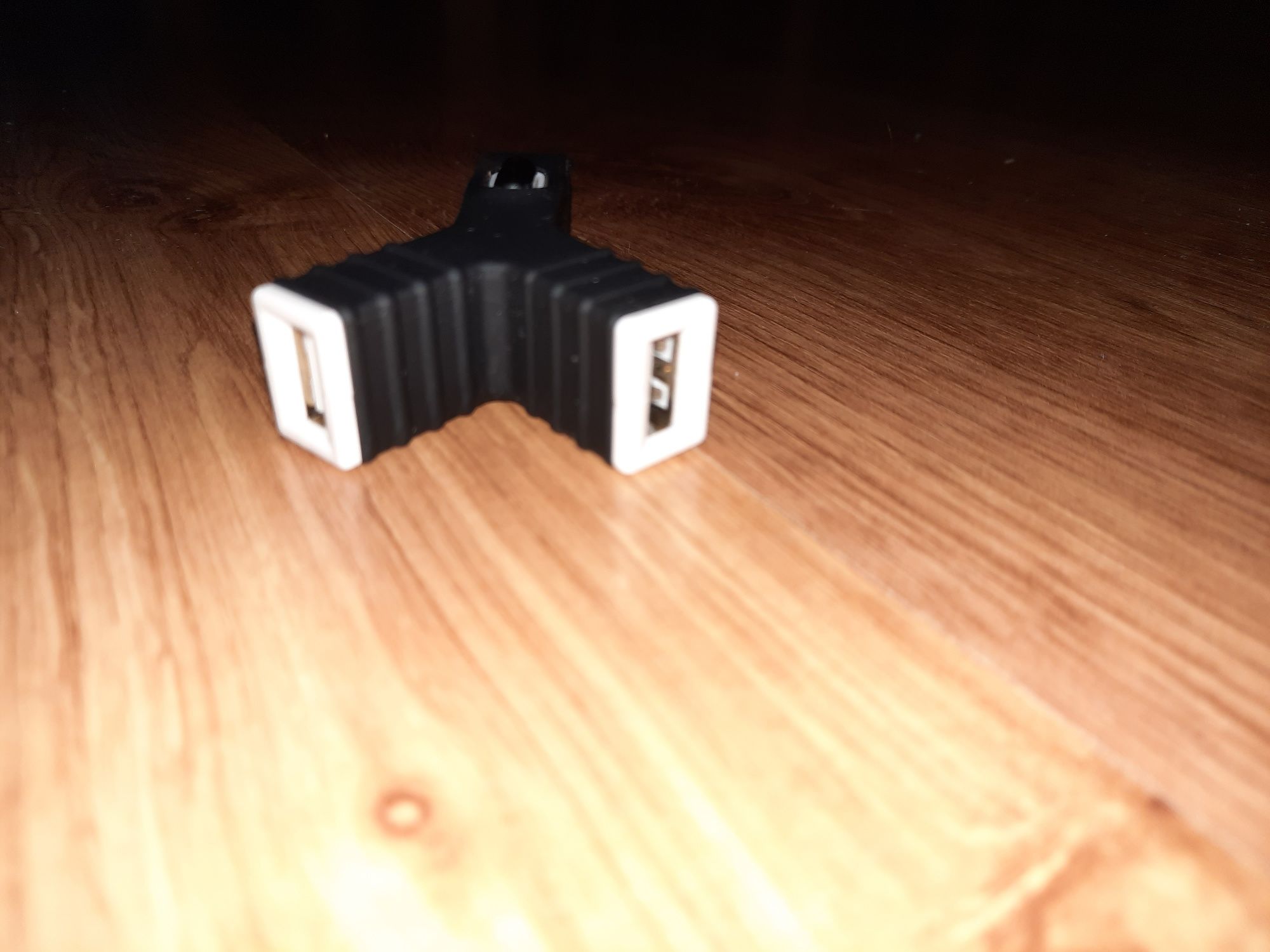 Ładowarka samochodowa 2xUSB