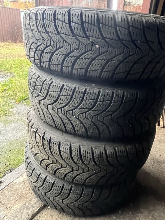Диски на Форд з зимовоюгумою 195/65R15
