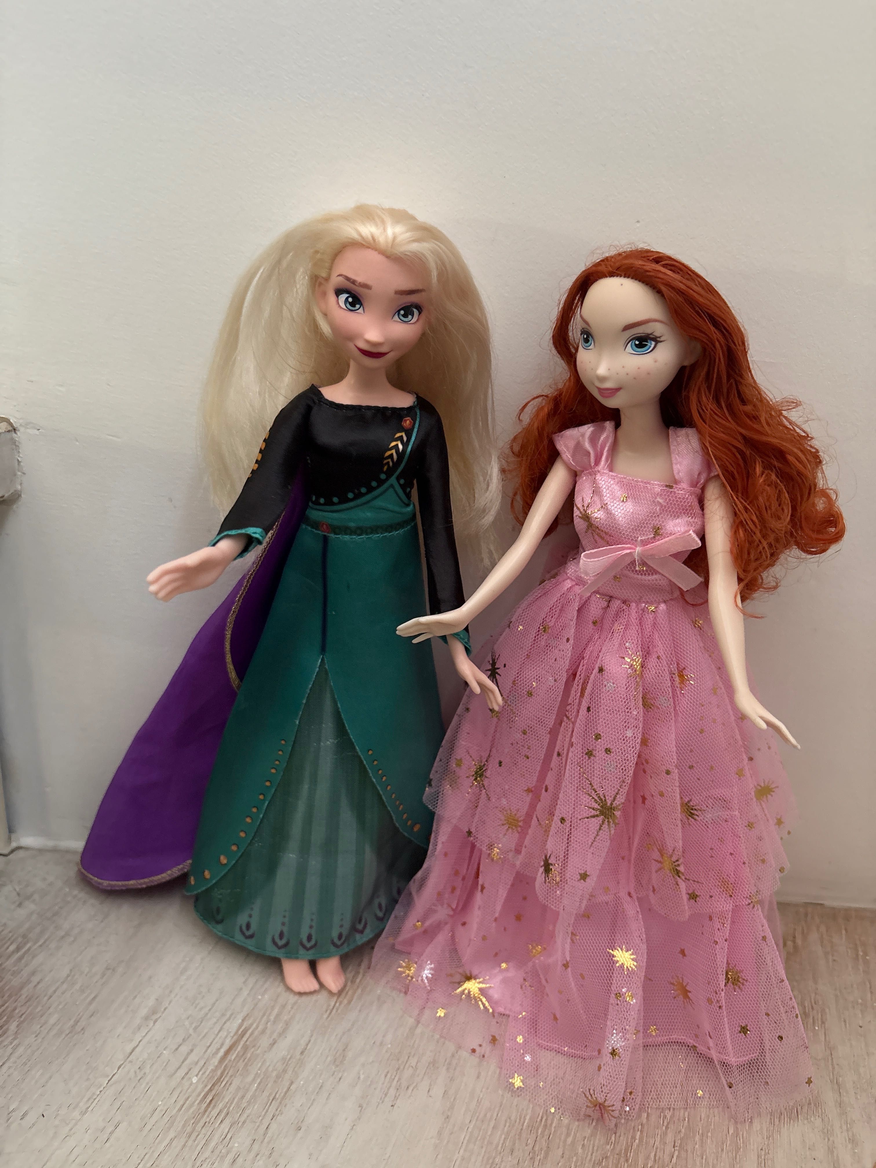 2 Bonecas Disney Princesas