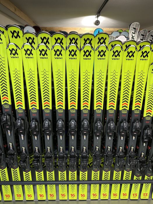 Nowe Narty zjazdowe Völkl Racetiger Jr
