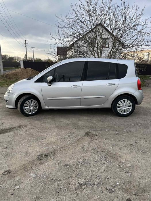 Продам РЕНО МОДУС автомат 1,5 dci