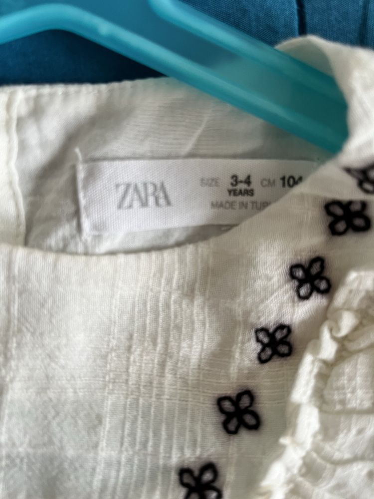 Нарядна блузка Zara