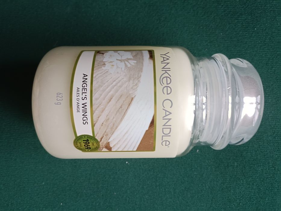 Duża świeca Anioł Angel's Wings YC Yankee Candle 623 Mikołajki prezent