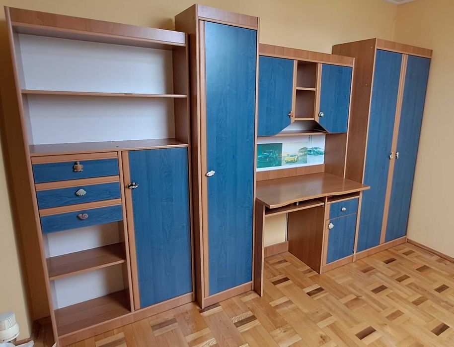 Продаємо стінку для дитячої кімнати