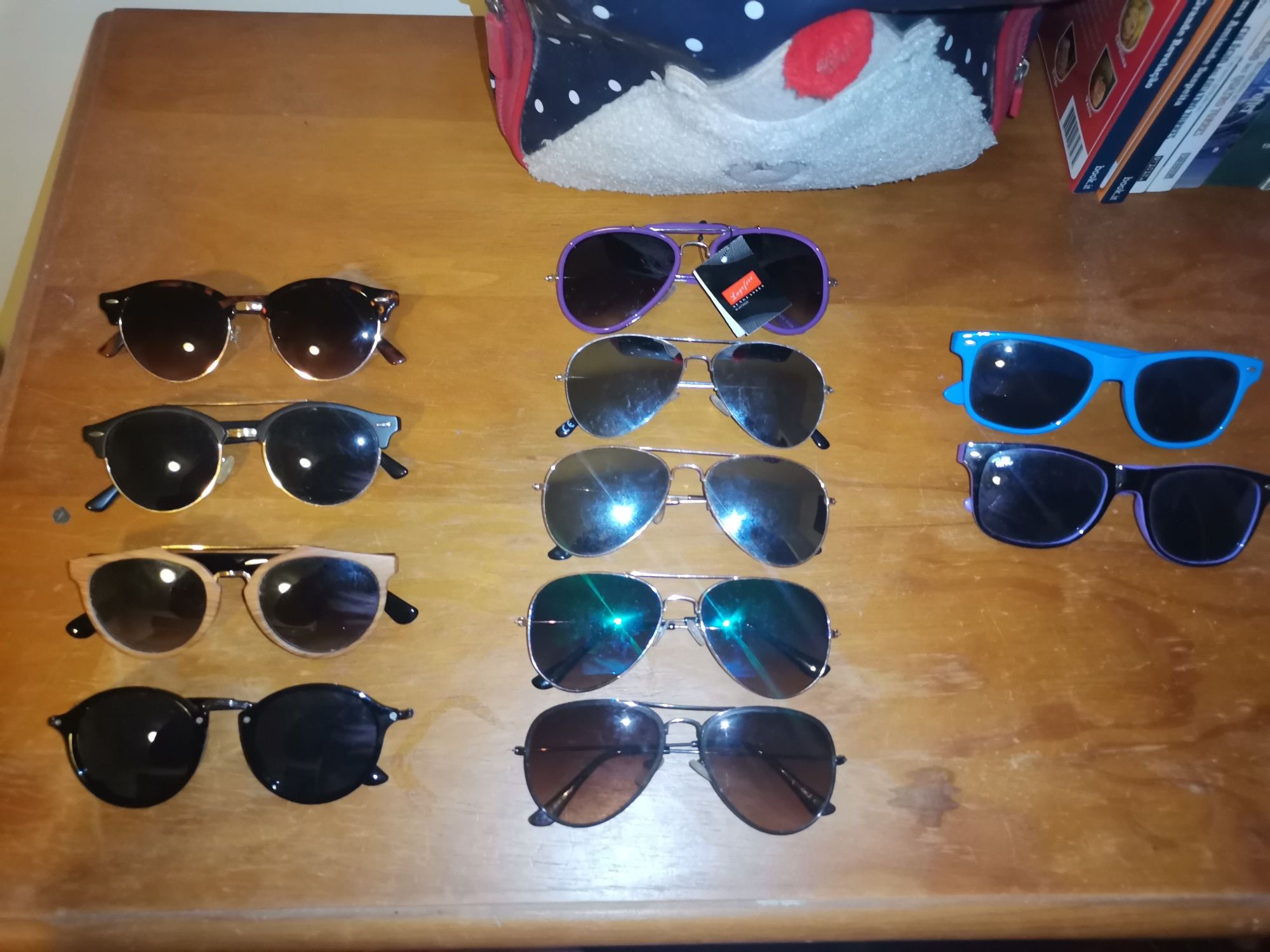 Variados tipos de óculos de sol