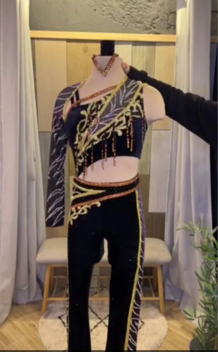 Костюм для танців