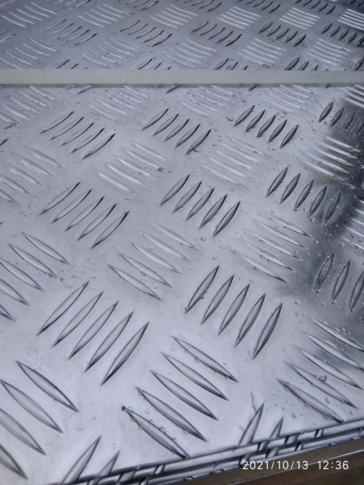 Blacha ryflowana aluminiowa, aluminium