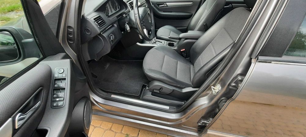 Mercedes-Benz Klasa B W245