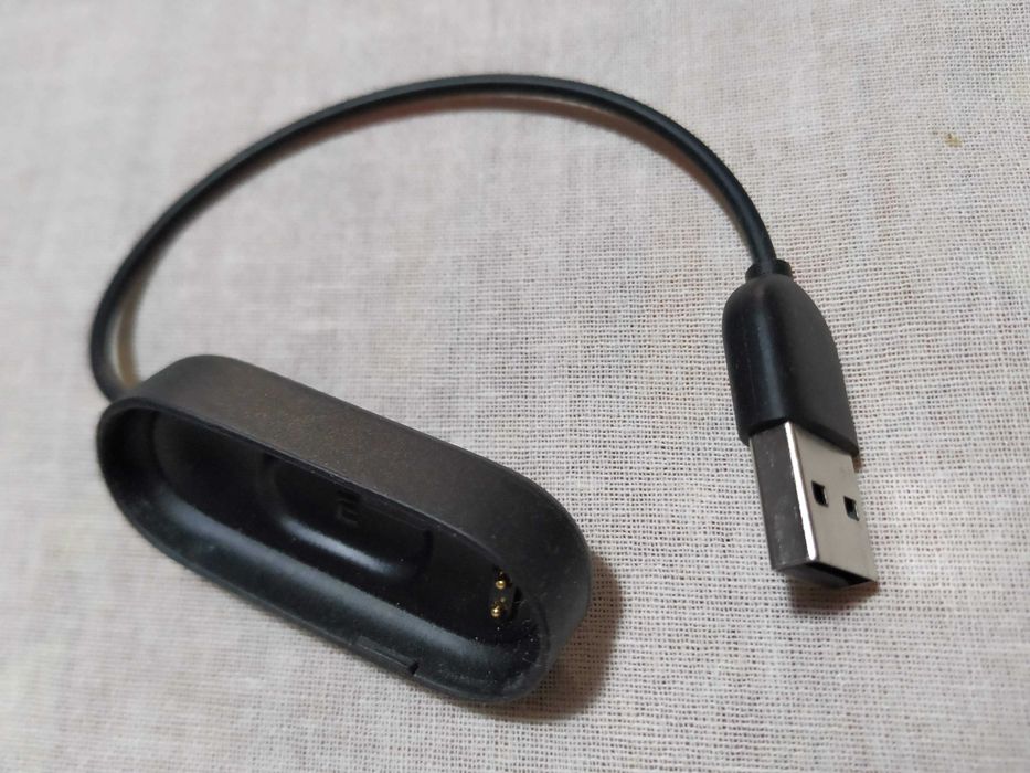 Xiaomi band 4 com carregador e duas pulseiras extra