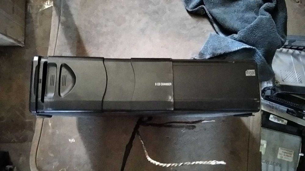 Програвач проигрыватель CD чейнджер BMW E46 6512-6913389 65126913389