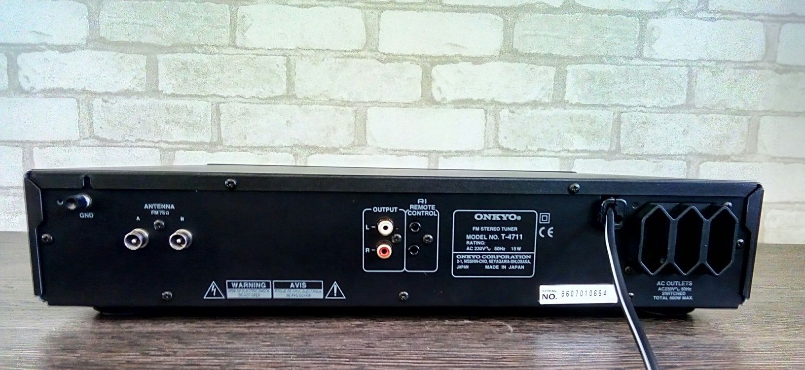 Onkyo Integra T-4711 FM Radio Tuner