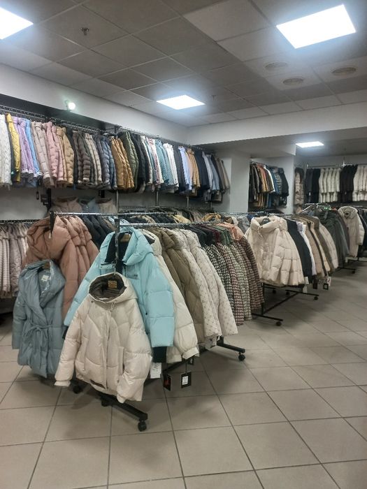Пуховики  куртки жіночі