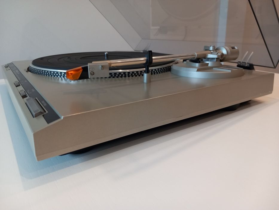 TECHNICS SL - B300  Gramofon full automat