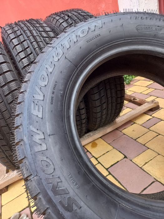 25рік 215/65/16 Зима. Нова резина . Шини r16 Itali