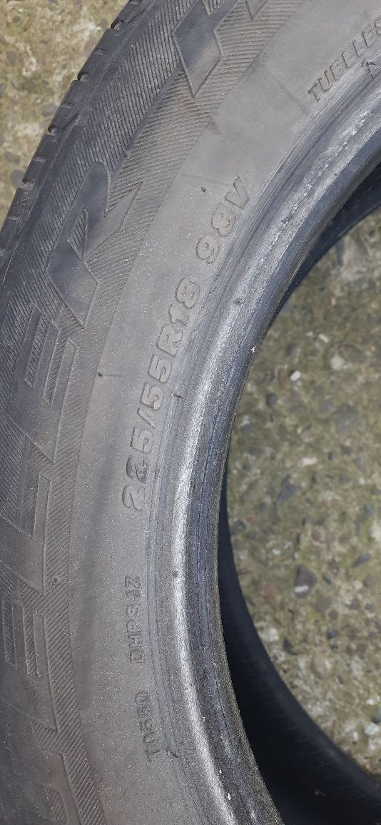 Bridgestone 225/55/18