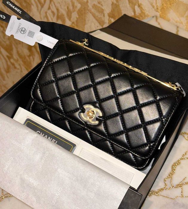 Сумка Chanel шкіряна !!!