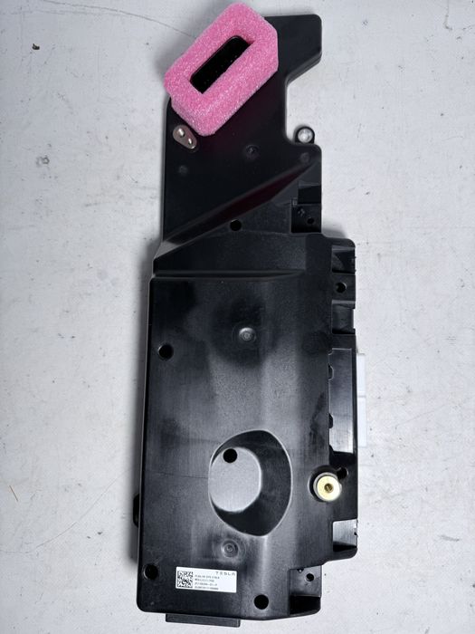 Контролер высоковольтной батареи BMS Tesla model  3