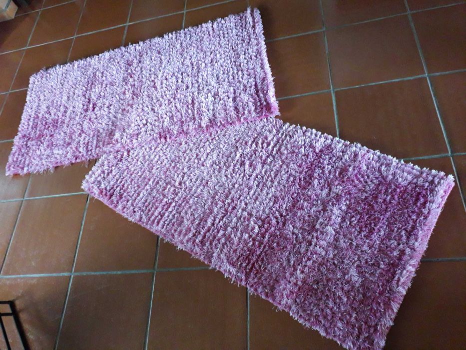Tapetes rosa pelo curto