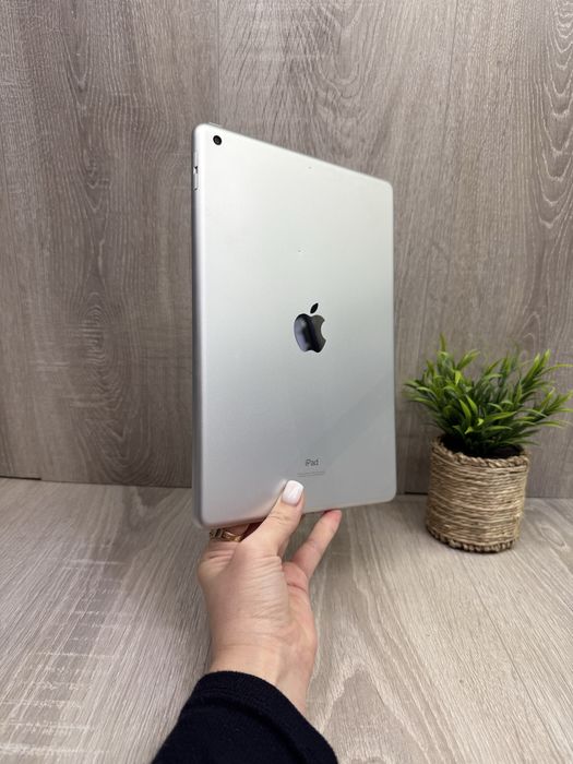 iPad 7 (2019), 32 GB, Wi-Fi