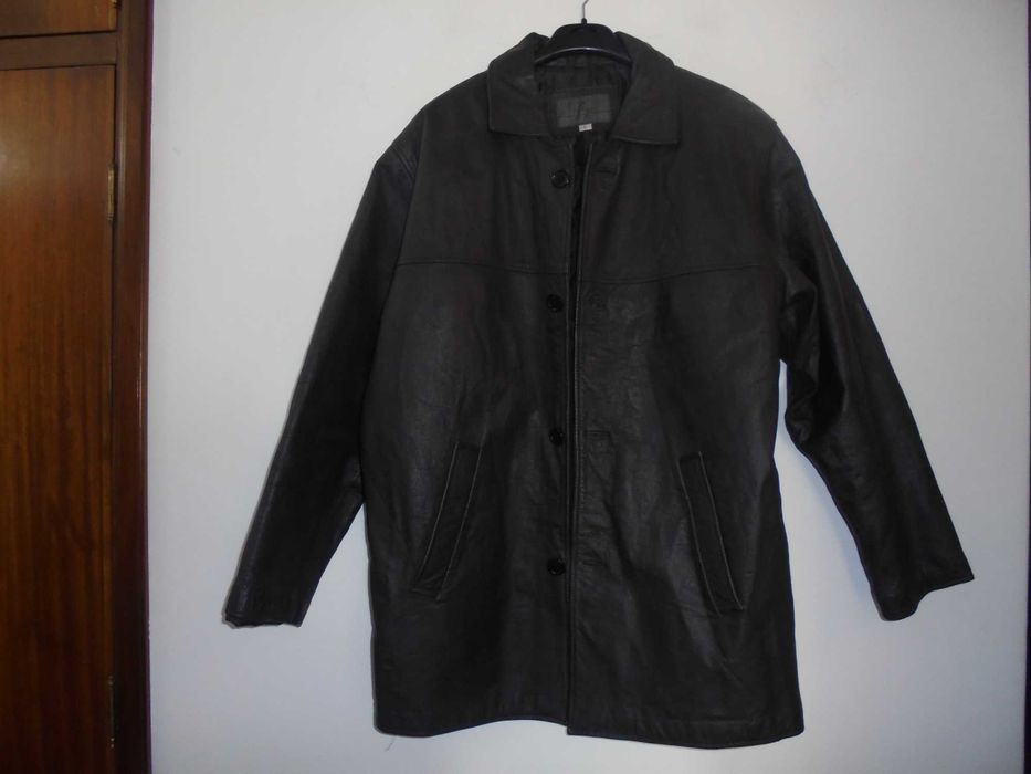 casaco de homem em pele