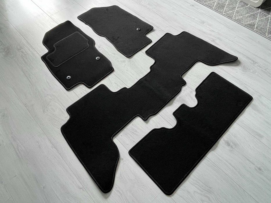 Dywaniki Welurowe Nissan Pathfinder R51 Idealnie Dopasowane Stopery