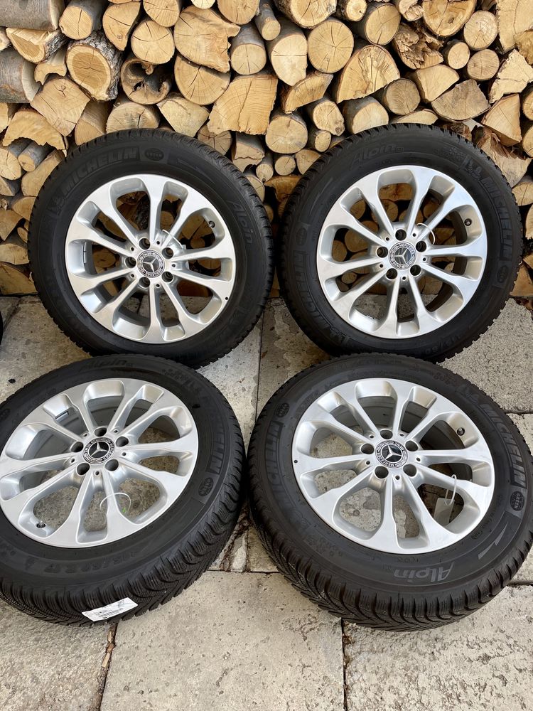 Original MERCEDES GLA W156.215/60/17.Michelin Зимові.