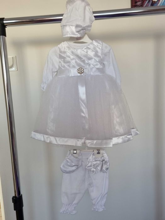 Komplet na chrzest dla dziewczynki rozmiar 62-68