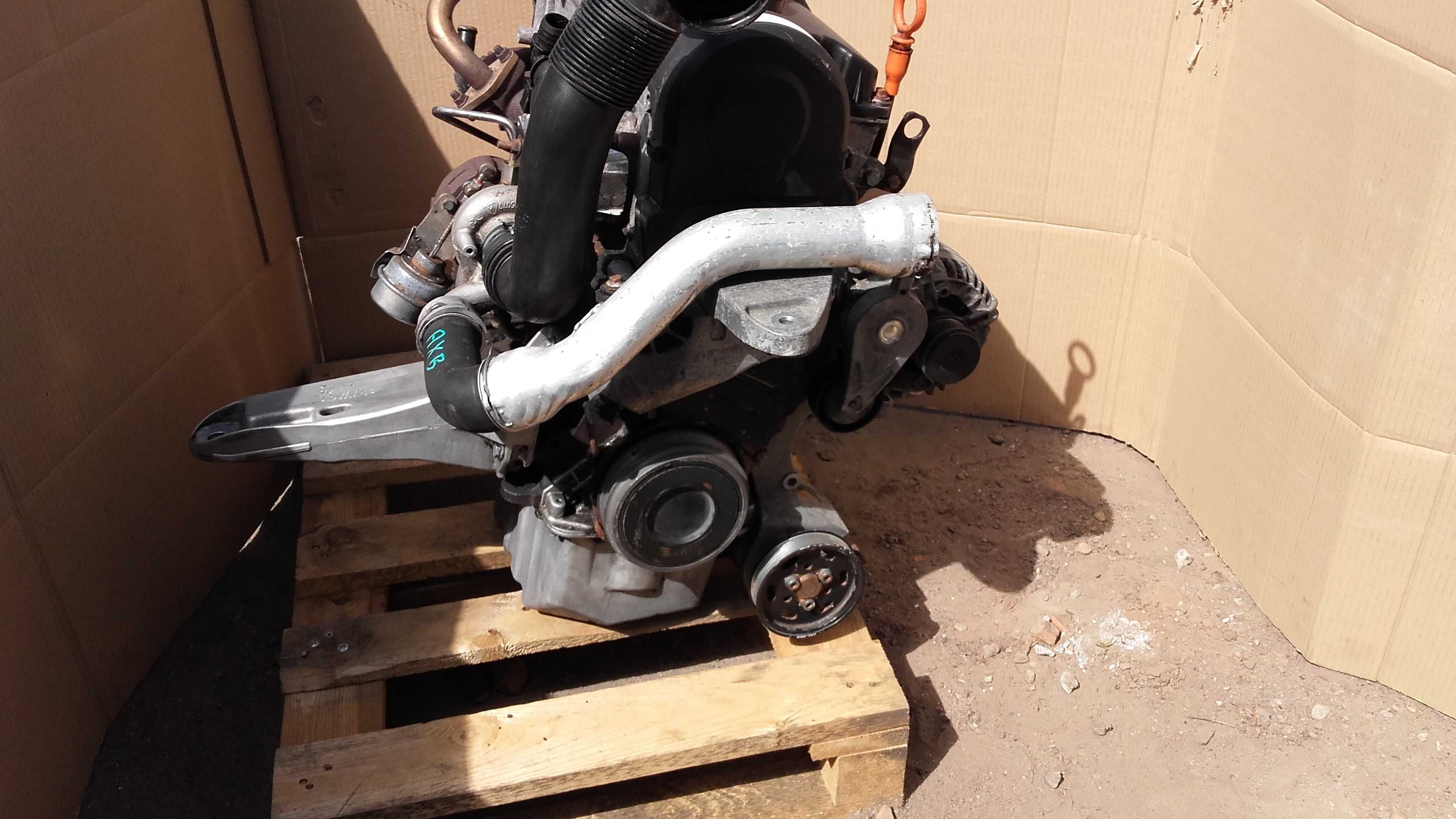 Silnik Volkswagen T5 1,9 TDI AXB 105KM kompletny