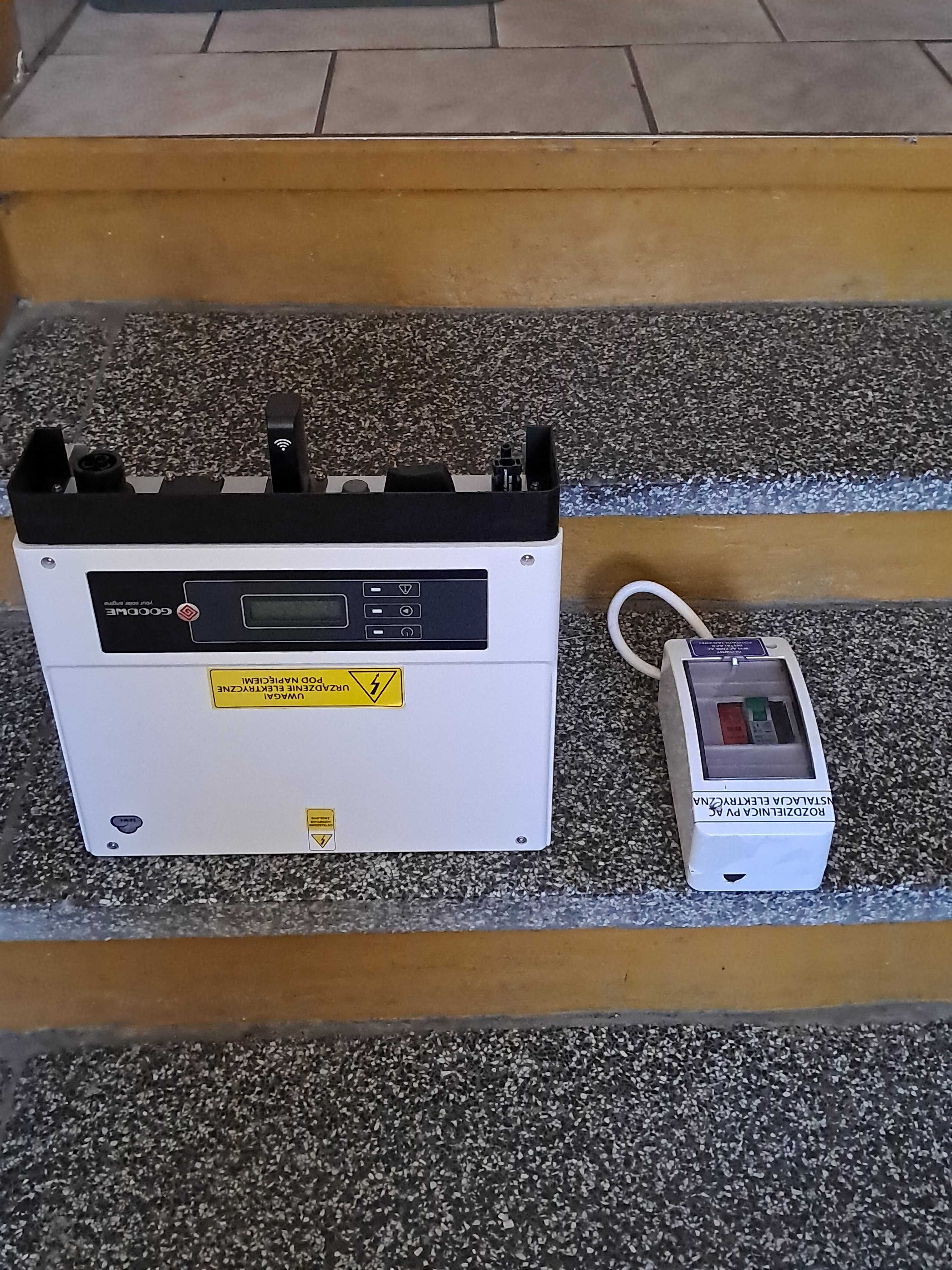 sprzedam Inwerter GOODWE GW3000-NS