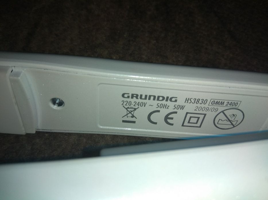 Продаю утюжок Grundig HS 3830 для длинных волос.