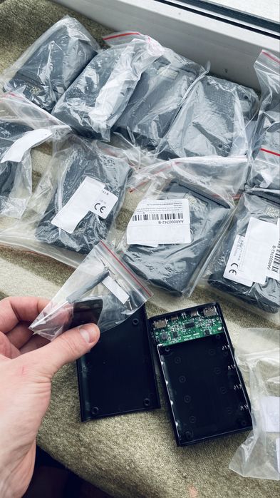 Корпус для павербанку 4*18650 на гвинтах power bank case