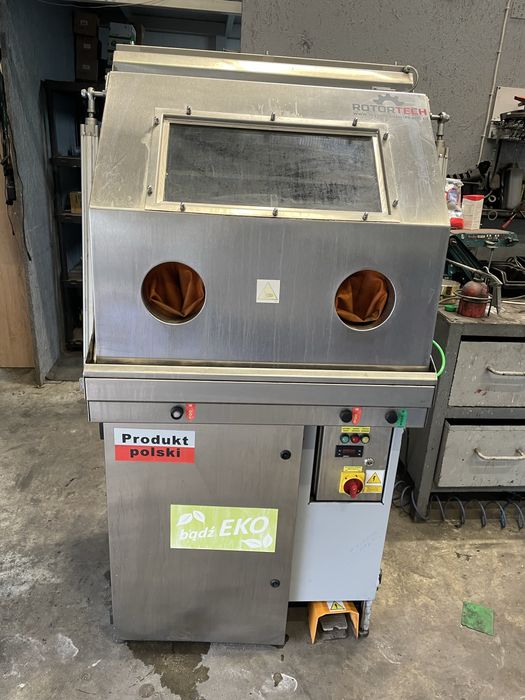 Myjka cisnieniowa kabinowRotortech RPC 800 Z Pneumatycznym Otwieraniem