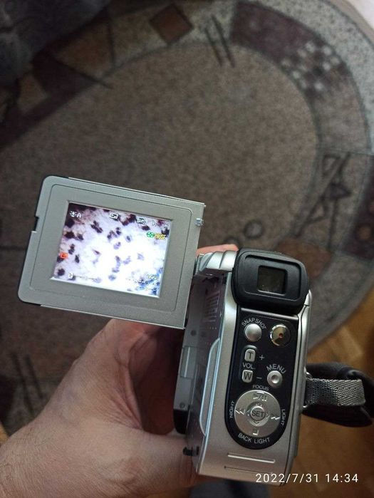 Цифрова відеокамера JVC GR-DX27E