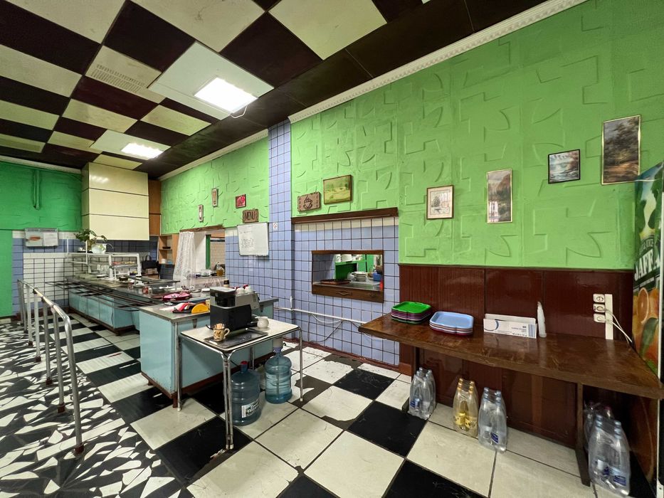 Пропонуємо на продаж КОМЕРЦІЙНЕ приміщення їдальні 195 м2 в Житомирі