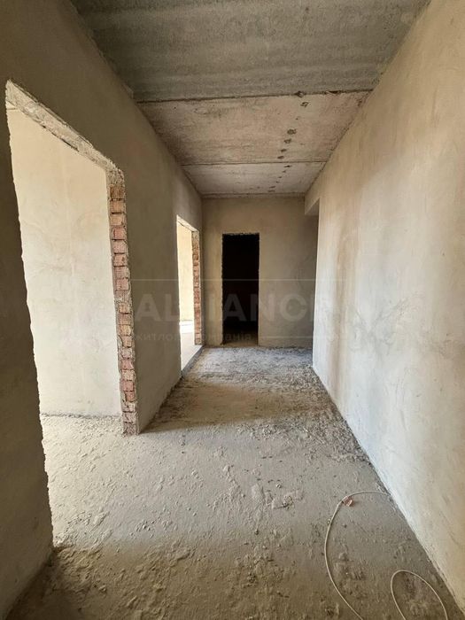 Продам двокімнатну  квартири в збудованому будинку біля Вокзалу