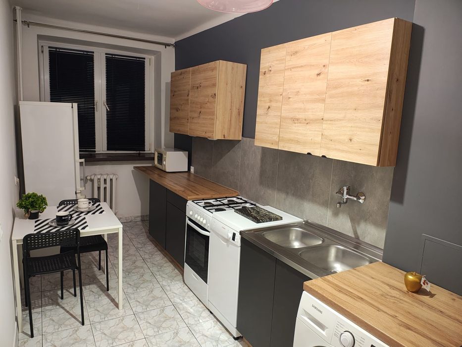 Kawalerka przy Rynku w Gliwicach – wszędzie blisko!