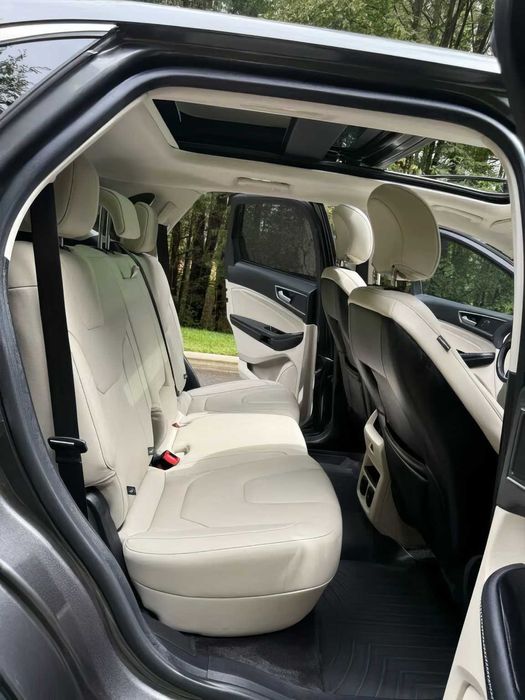 Ford Edge      2016