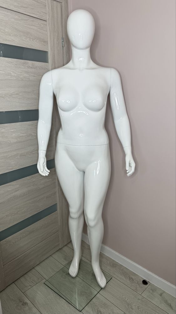Manekin postaciowy plus size