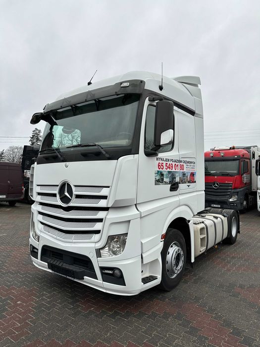 Wynajem dzierżawa ciągników siodłowych naczep chłodni firan