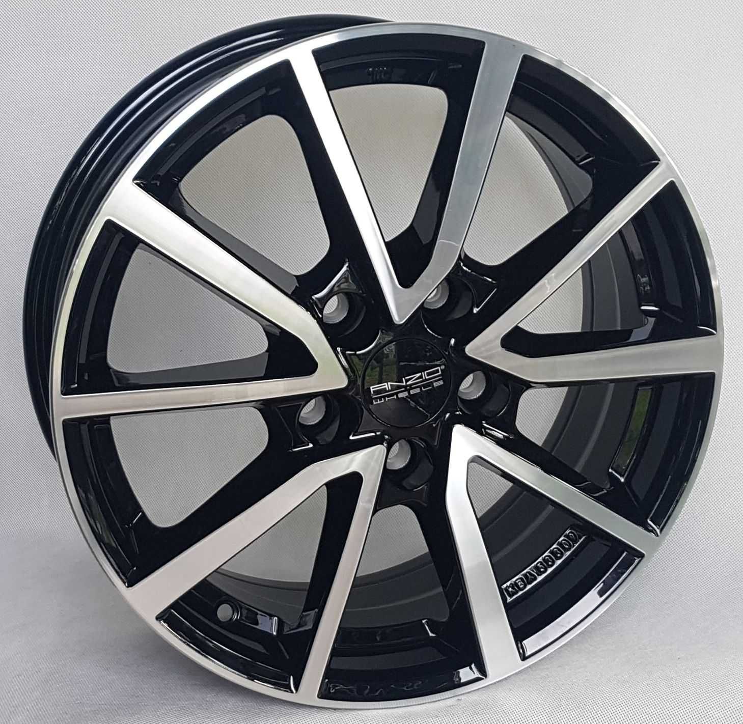 Alufelgi Anzio 17 5x108 Ford Focus 4 Mondeo 5 S-Max Kuga Volvo V60 V40