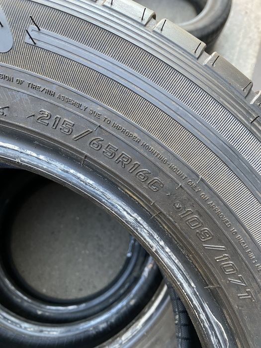 215/65 R16C Falken Linam 22г комплект  шин летних.