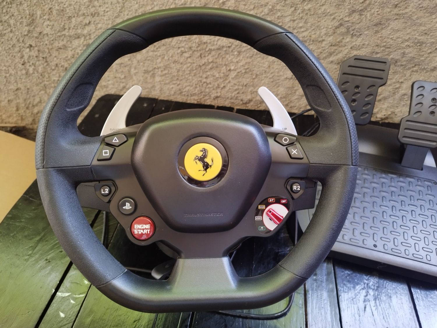 Volante Thrustmaster PS4/PS5