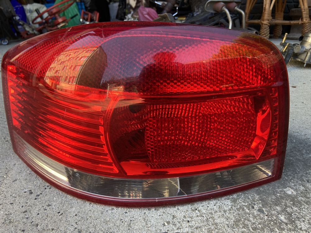 Lampa tyl lewa Audi A3 8p