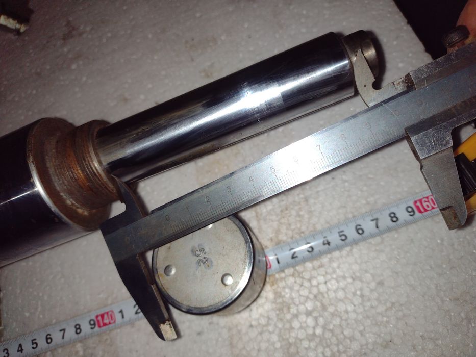 Продам гідроциліндр до преса.