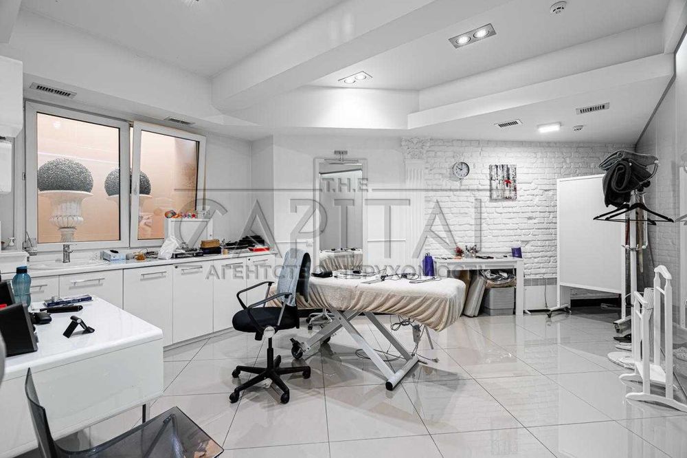 Продаж приміщення 428 м2 під клініку, Турівська 32, Подільський р-н