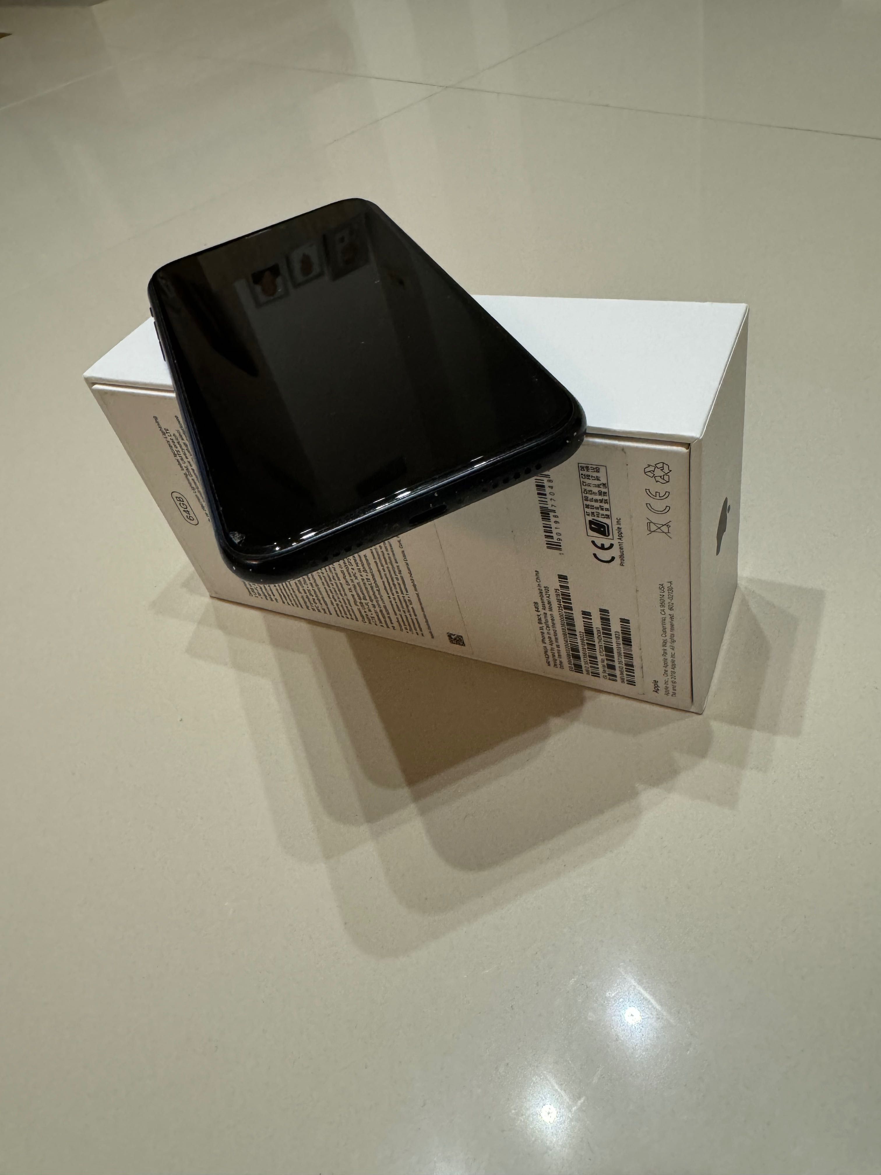 iPhone XR 64 GB czarny