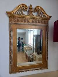 Espelho clássico dourado