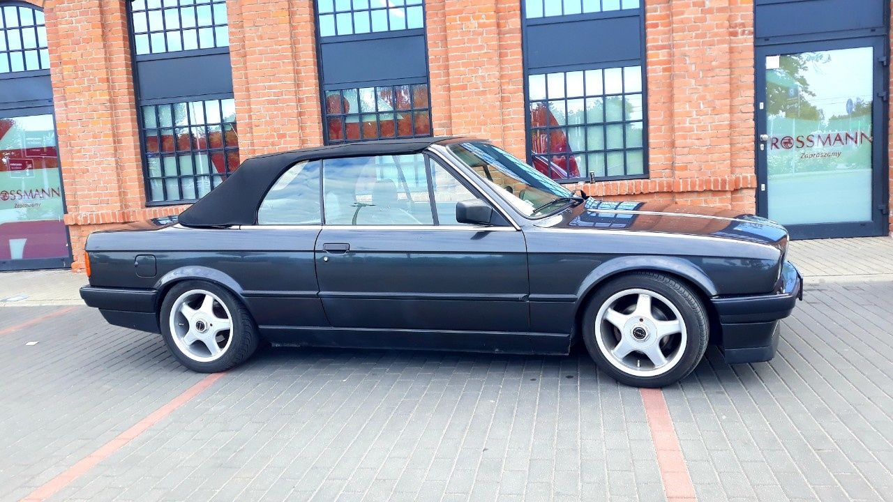 BMW E30 cabrio 1.8