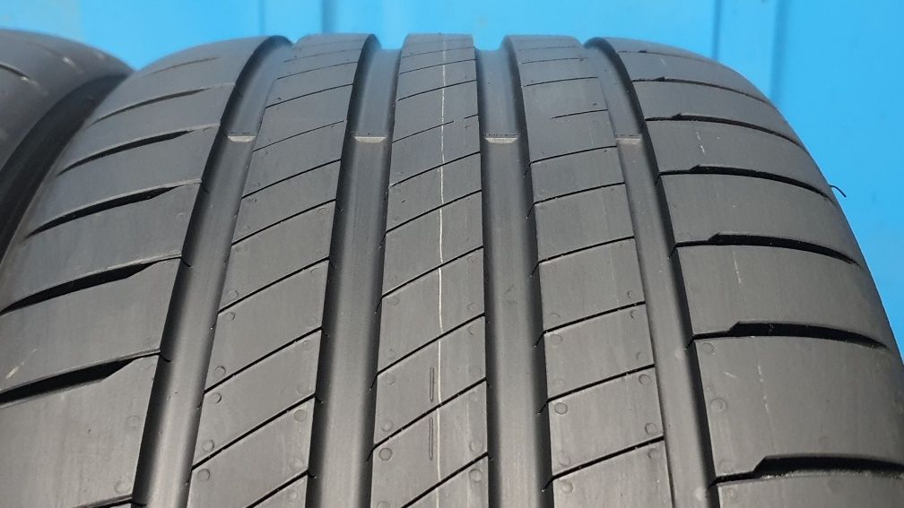 235/35 R19 Markowe opony letnie Bridgestone ! Rok 2023
