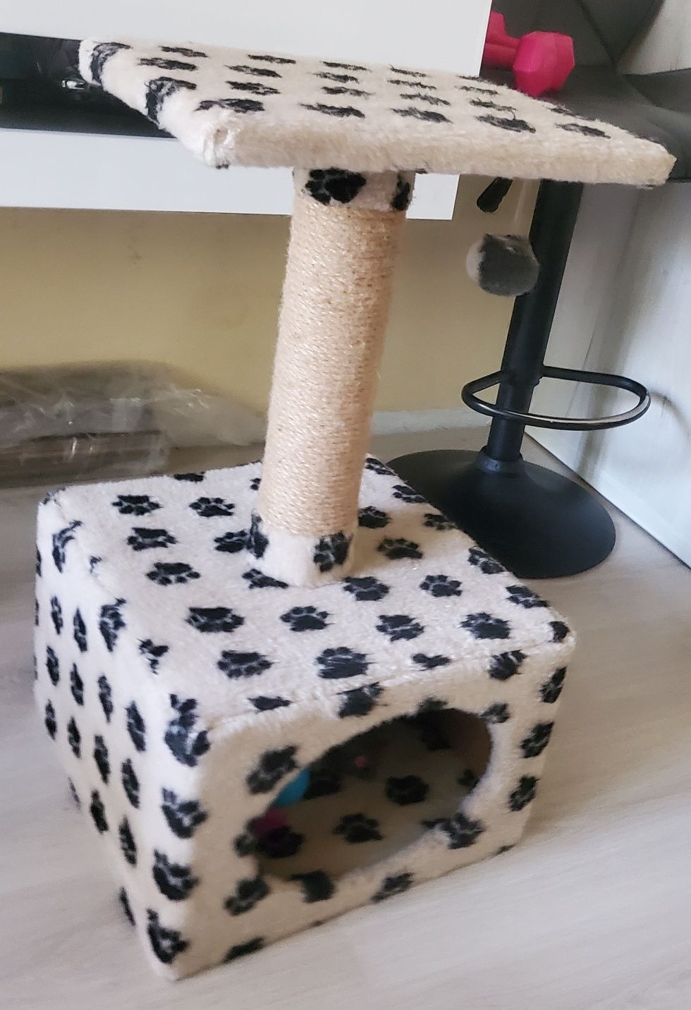 Домик для кота когтеточка